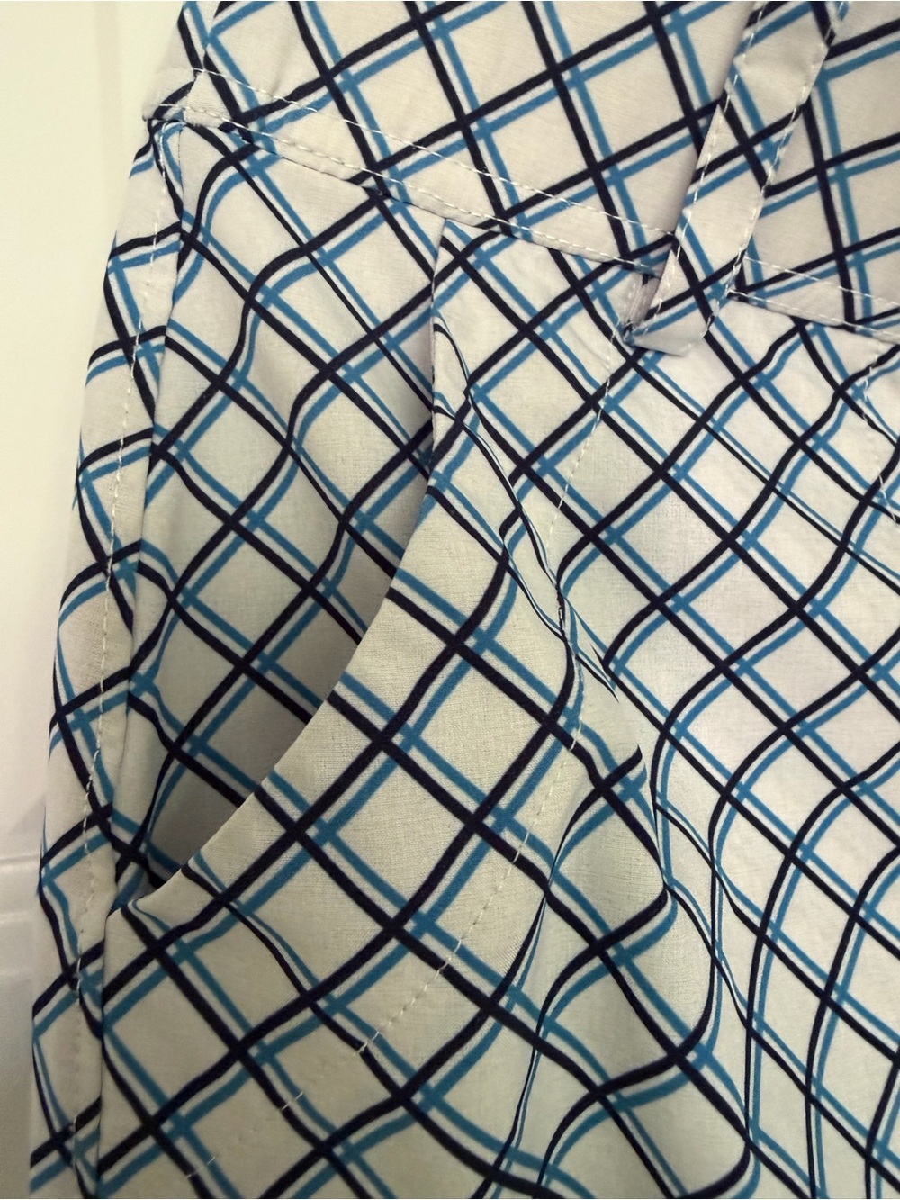 Belyn Key Women’s White and Navy Diamond Grid Golf Skirt Size Large - Picture 3 of 5